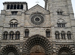 Facciata della Cattedrale di San Lorenzo