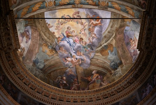 Chiesa di San Luca (Genova), gli affreschi nel Presbiterio, San Luca che ritrae la Vergine - Domenico Piola (1695 e post)