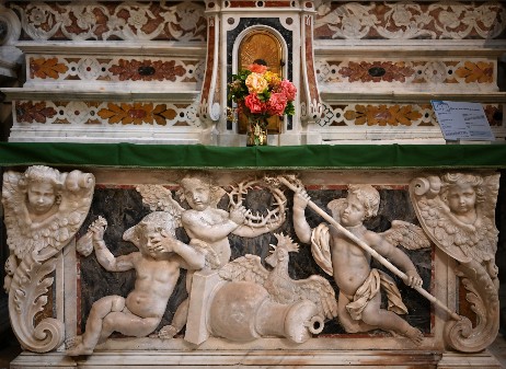 Chiesa di San Luca (Genova), Altare del Crocifisso, Daniello Solaro (1680-81)