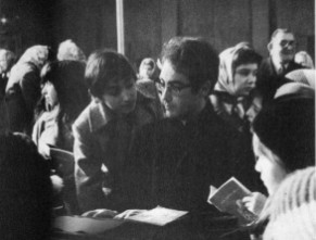 foto tratta da "il Secolo XIX" - Assemblea in Chiesa , Gennaio 1970